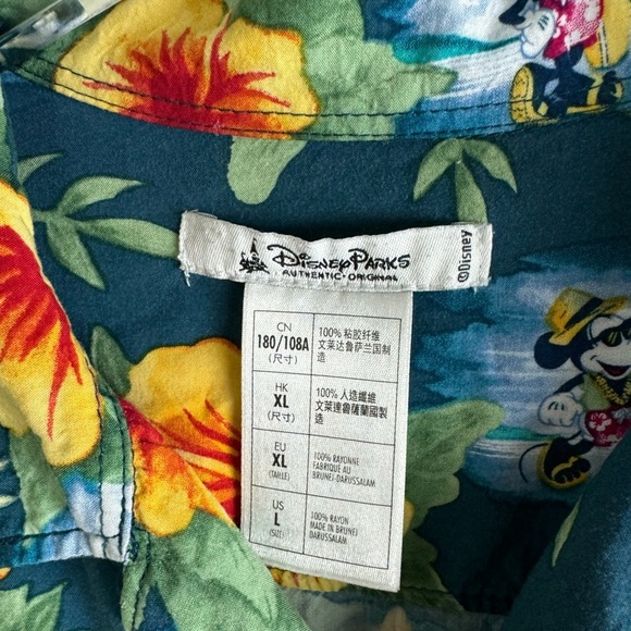 Disney Parks Shirt Mens Small Hawaiian Mickey Mouse Blue Button Up Rayon XL - Picture 4 of 4